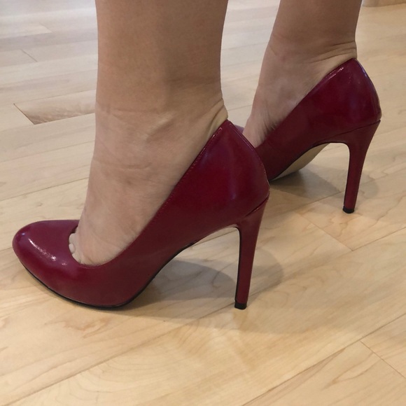 💃🏼JOEY RED HEEL GOOD USED CONDITION - Picture 3 of 9